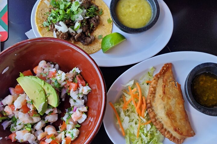 Arts District Eats: Food, Art & Culture Walking Tour in Las Vegas - Photo 1 of 15